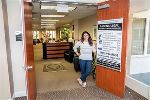 Ellie Tipton Ortiz, an experienced mediator and legal document service provider specializing in Divorce Mediation, Living Trusts, Immigration, Credit Repair, Conservatorship, Guardianship and any other legal documents.